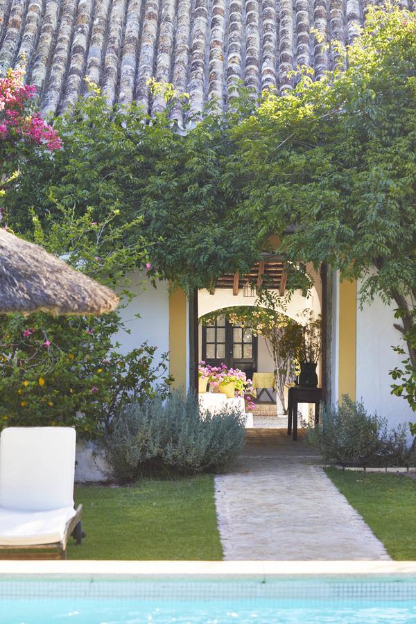 Hotel Hacienda De San Rafael Las Cabezas de San Juan Zewnętrze zdjęcie